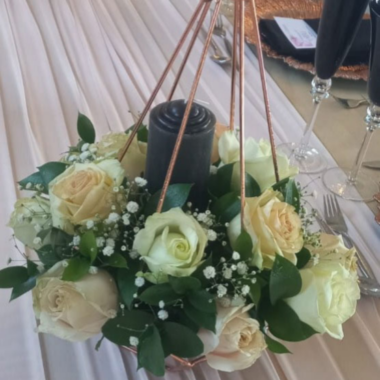 Mixed Table Arrangement